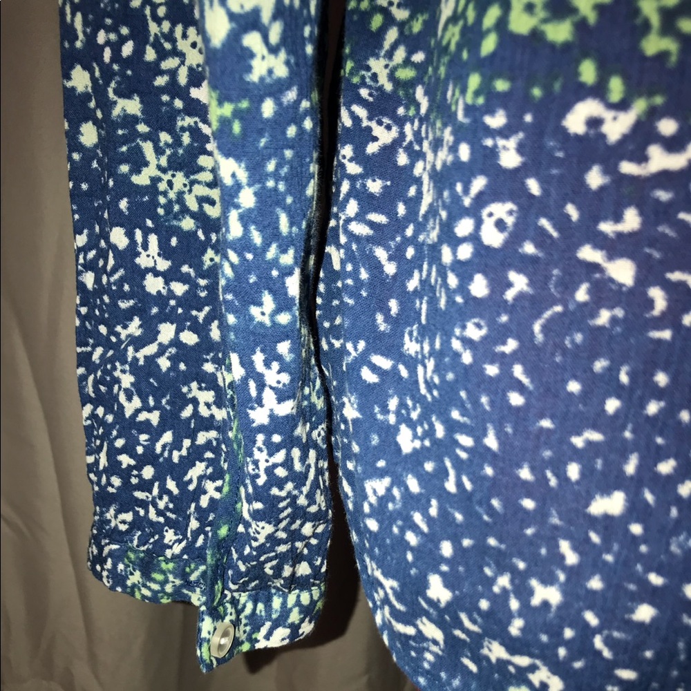 Button down - Picture 5 of 7